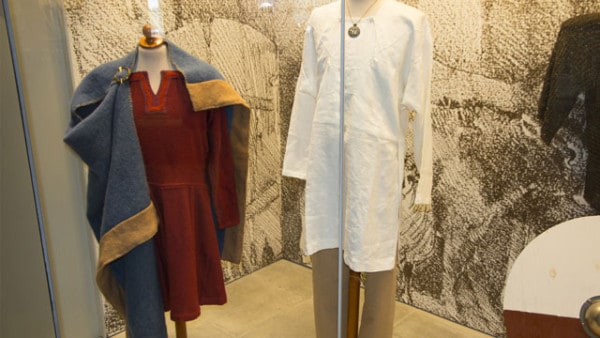 Viking-clothes-clothing-vikingr-society-patterns-fashion-vikingage-scandinavia