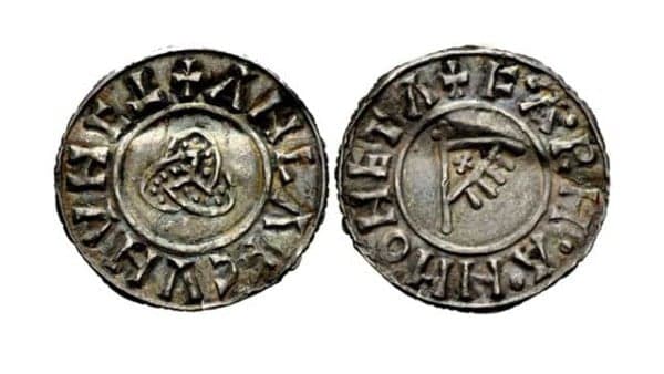 Moneda-de-plata-vikinga-york-jorvic-raven-flag