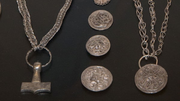 Viking-vikingr-jewelry-jewellery-rings-armrings-necklaces-brooches-thorshammer-fashion-vikingage-scandinavia