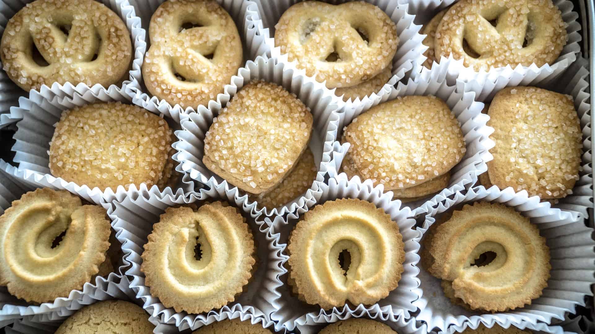 https://skjalden.com/wp-content/uploads/2023/04/danish-butter-cookies.jpeg